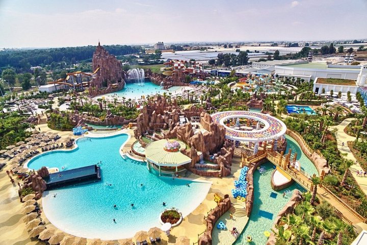 Ting å gjøre i nærheten av Land of Legends Theme Park & Water Park