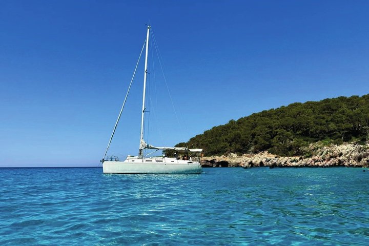 Menorca: Privat seiltur fra Cala Galdana langs sørkysten