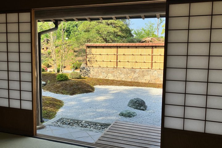 Chiba: Kimono og te seremoni på en historisk slottet hage