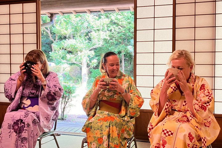 Chiba: Kimono og te seremoni på en historisk slottet hage