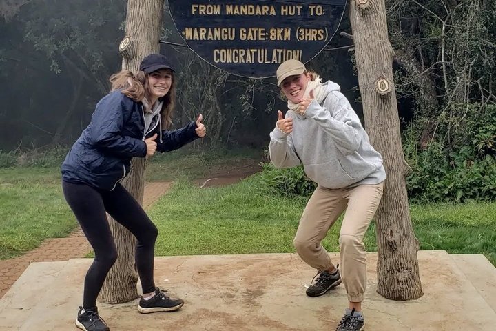 Experiencia de un día en el Kilimanjaro por KILITA SAFARIS