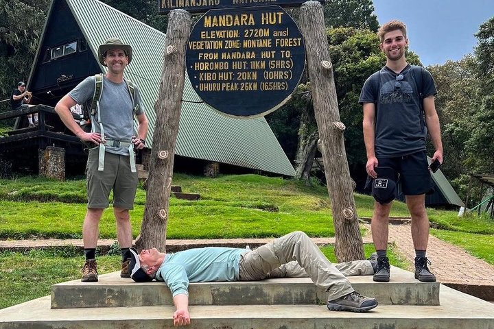 Experiencia de un día en el Kilimanjaro por KILITA SAFARIS