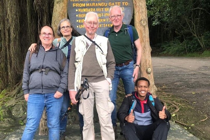 Experiencia de un día en el Kilimanjaro por KILITA SAFARIS