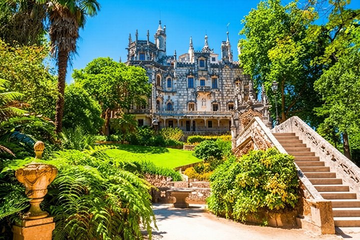 Sintra : Regaleira Guided Tour & Tickets (Add-on Pena, Monserrate)