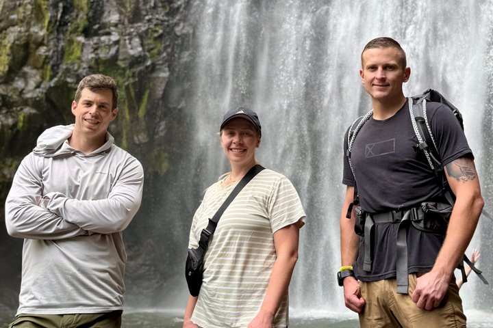 Moshi : Materuni watervallen wandeling, traditionele lunch & koffie boerderij