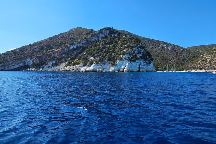 PIGS BAY en Isla ATOKOS / LEFKADA - Crucero en barco de día privado