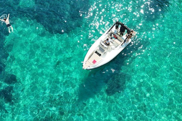 PIGS BAY en Isla ATOKOS / LEFKADA - Crucero en barco de día privado