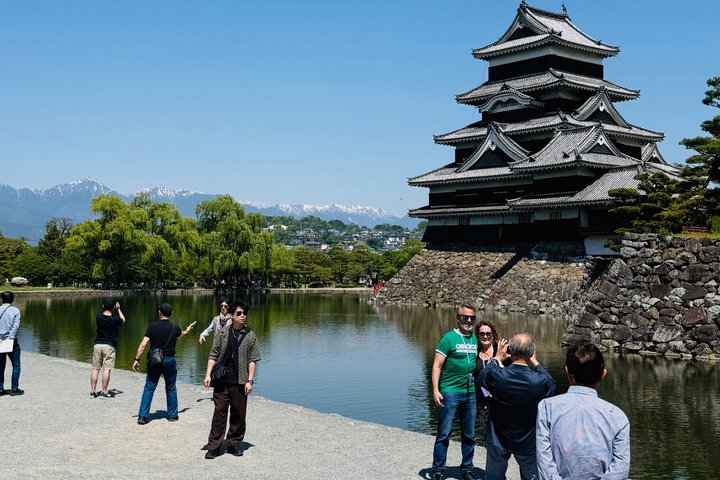 Kamikochi & Castello di Matsumoto: Una perfetta giornata Natura & Patrimonio