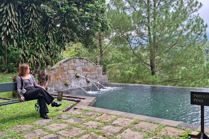 Visite de l'hôtel Coffee Plantation au complexe touristique MesaStila fr Semarang