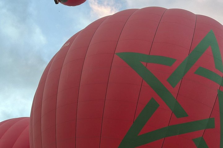 Marrakech Desert Balloon Flight with Atlas Views and Breakfast