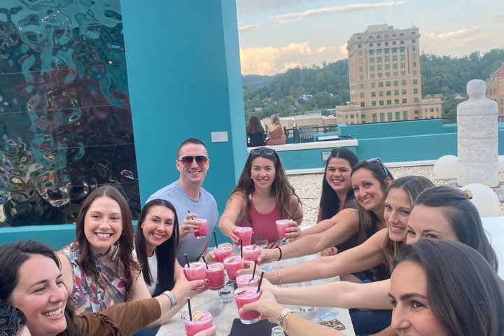 Asheville Rooftop Sunset Tour com cocktails e vistas da montanha