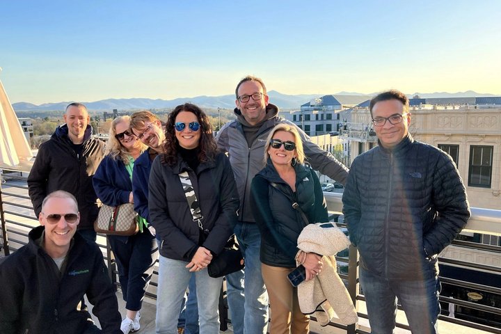Asheville Rooftop Sunset Tour com cocktails e vistas da montanha