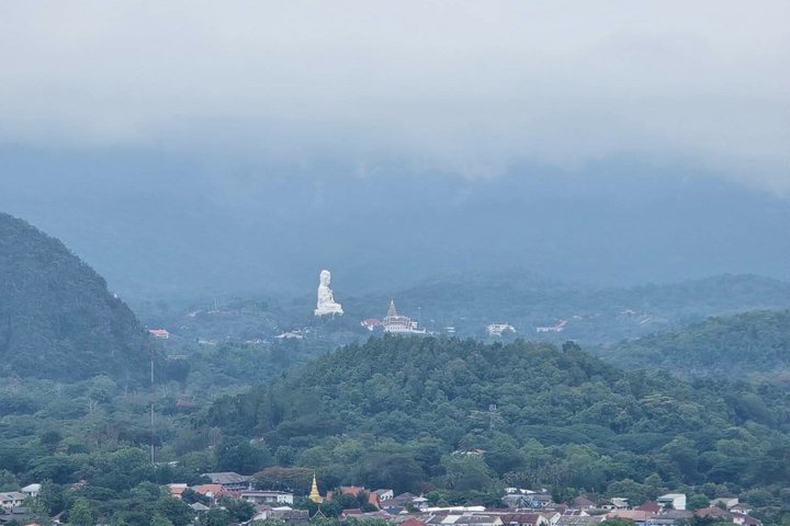 チェンライの見どころを巡るカスタマイズ可能なプライベート日帰りツアー