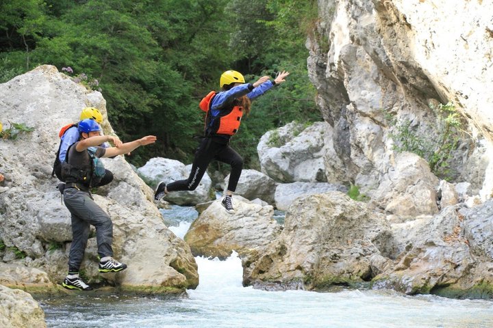 Avventura Rafting nel Parco Nazionale del Pollino da Matera
