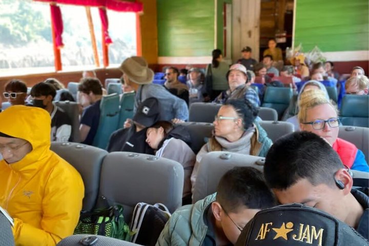 チェンライ: 1泊2日スローボートでルアンパバーンへ移動