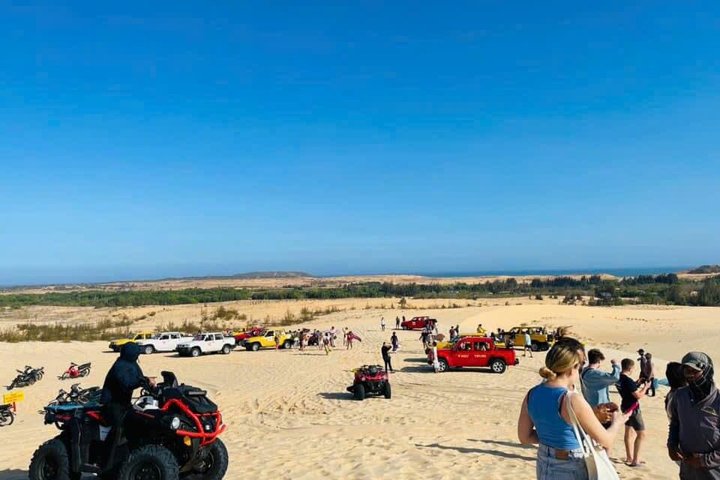 Mui Ne Sand Dunes Jeep Tour mit Quad-Bike Erfahrung