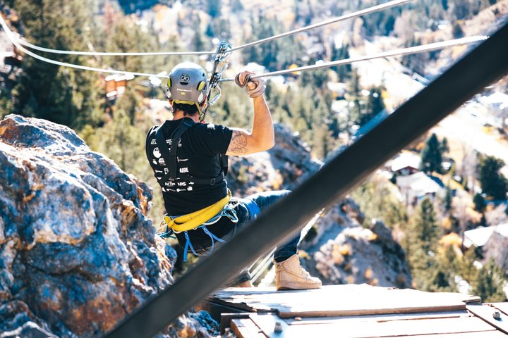 Restauranter i nærheden af Buena Vista Mountaintop Ziplining Adventure