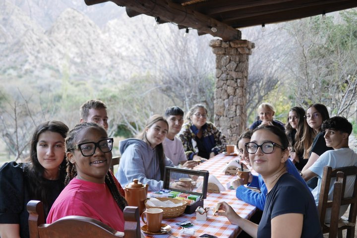 CAFAYATE Caminar por los Parajes y Kilometro de Historias