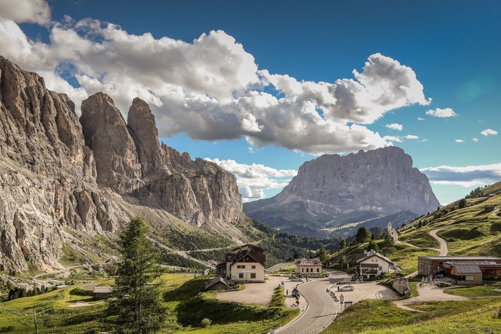 Excursión privada exclusiva de un día a Dolomitas Orientales en coche desde Bolzano