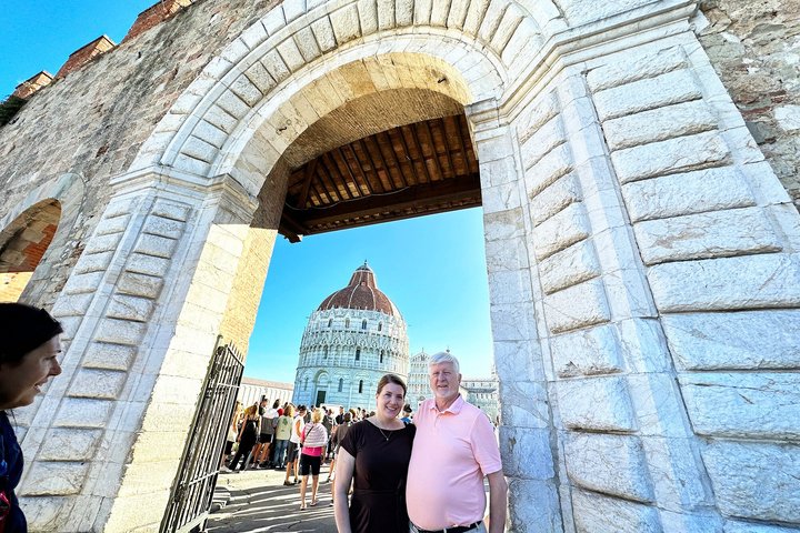 Pisa Street Food and City Highlights Walking Tour