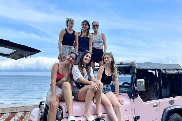 Tour privato in jeep all'alba o al tramonto delle dune di sabbia Mui Ne, Vietnam