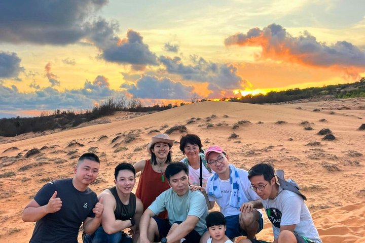 Tour privato in jeep all'alba o al tramonto delle dune di sabbia Mui Ne, Vietnam
