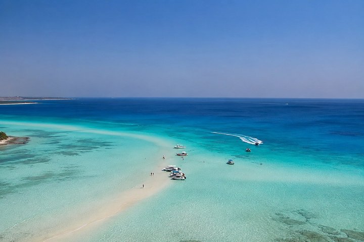 Hurghada: VIP Seafood Yacht till 3 öar, delfiner och snorkling