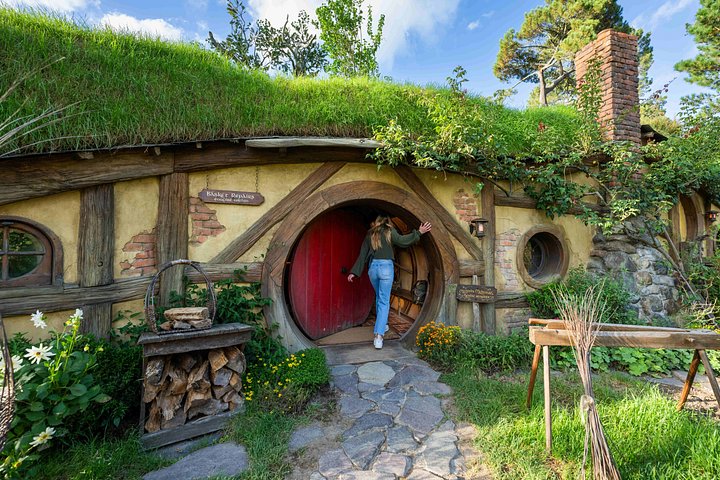 Hobbiton Movie Set & Waitomo Caves Pequeno grupo tour de Auckland