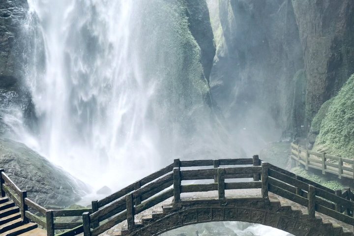 Chongqing Wulong Natural tre ponti e gola di Longshuixia