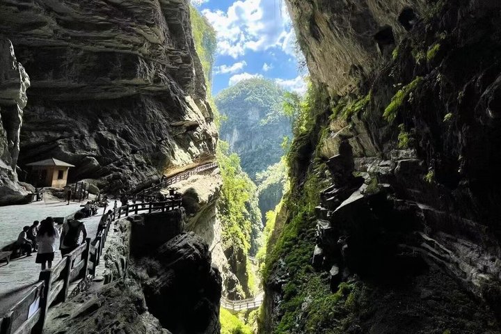 Chongqing Wulong Natural tre ponti e gola di Longshuixia