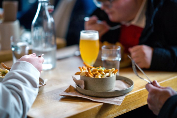 Montreal Mile End Food Tour mit Bagel, Poutine und 7 Verkostungen