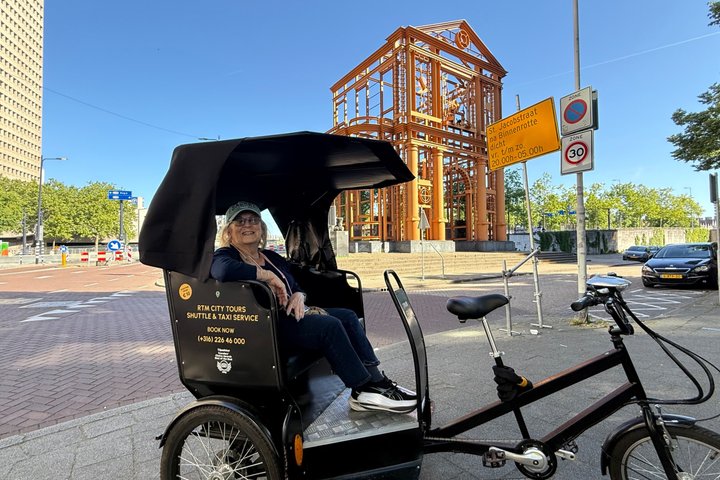 Tour privado en Pedicab/Rickshaw por Rotterdam con un guía local