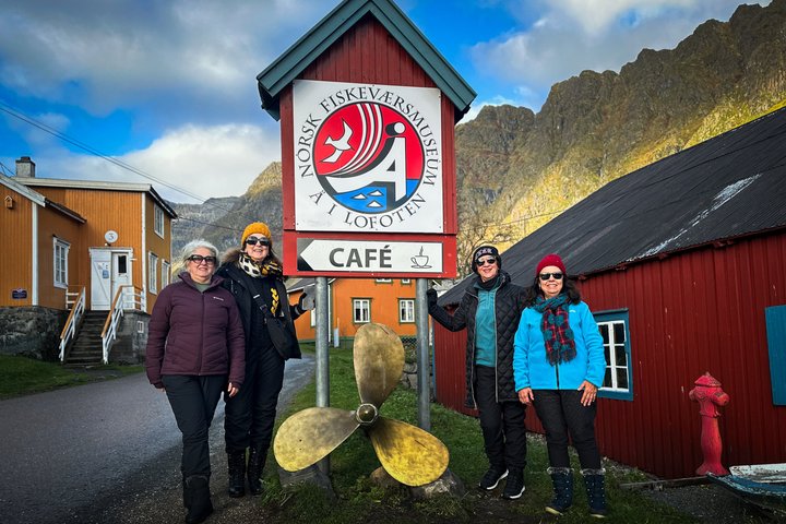 Tour di un'intera giornata alle Lofoten Roadtrip da Svolvaer