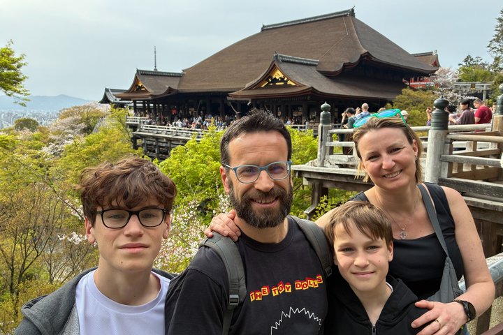 Kyoto in 1 dag vanuit Kobe : Privé autotour, Gids met licentie