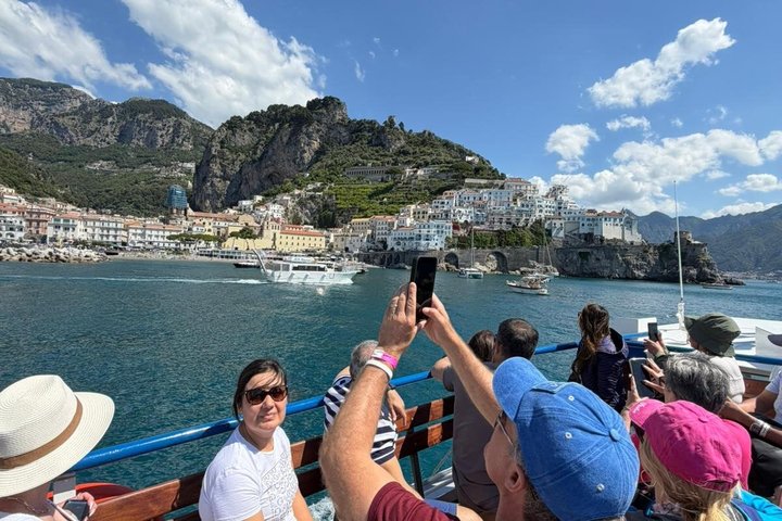 Amalfiküste Positano & Sorrent Signature Gruppentour von Neapel