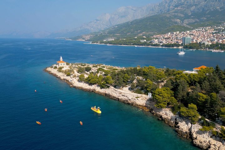 Semi-submarine tour do mundo submarino de Makarska