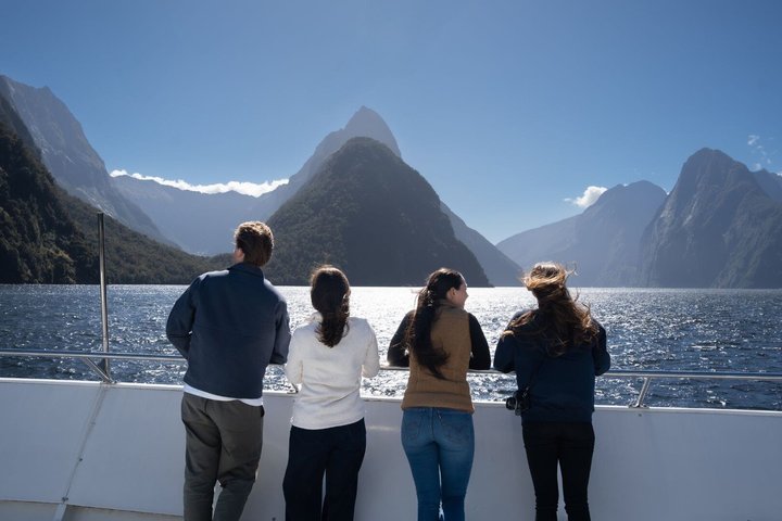 Milford Sound Nature Cruise with Southern Discoveries