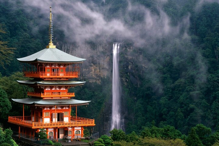 Excursión de medio día a Daimonzaka y Nachi Taisha en Kumano Kodo