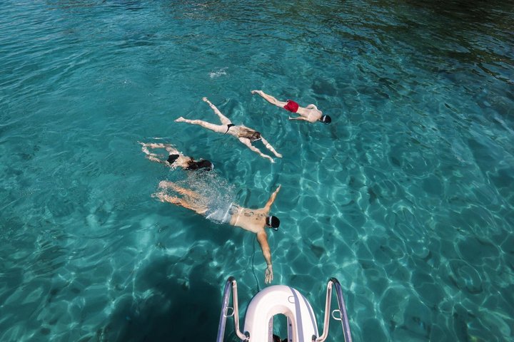 Zadar: 3 Eilanden Hopping Tour met snorkelen of zonsondergang boottocht