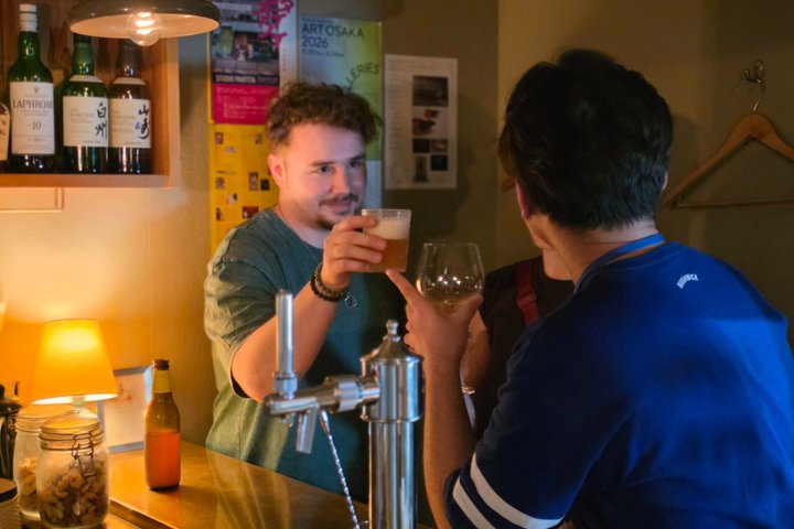 大阪難波バーホッピング:隠れた居酒屋と地元価格