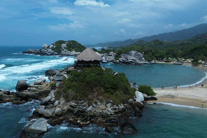 Privat Tayrona Hike till Cabo San Juan : Tvåspråkig Guide + Transport