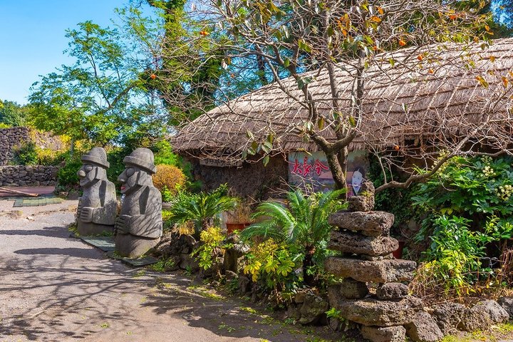 Ganztägige geführte Tour zu den UNESCO-Stätten im Osten der Insel Jeju