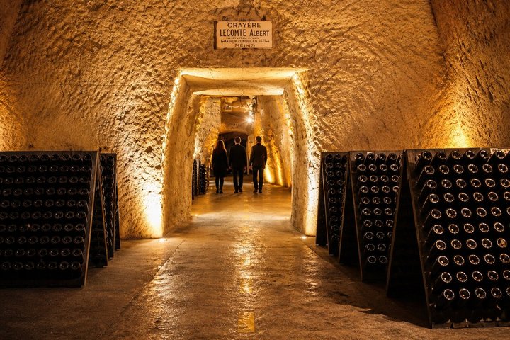 Excursão de um dia de Champagne Veuve Clicquot Local Domain & Lunch