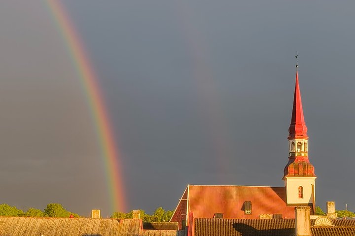 Pärnu Spaziergang Von der mittelalterlichen Stadt zum Seaside Resort