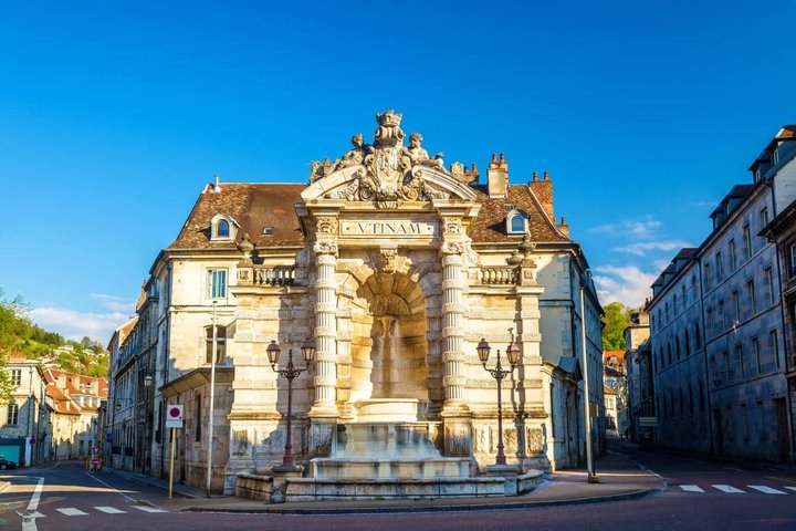Hallo Besançon : Privater 2-stündiger Stadtrundgang mit Ortskundiger Reiseleiter
