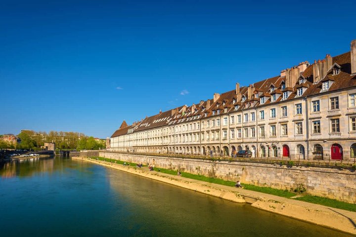 Hallo Besançon : Privater 2-stündiger Stadtrundgang mit Ortskundiger Reiseleiter
