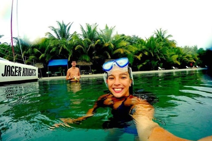 Dagstur till Bocas del Toro Catamaran med segelsnorkel och lunch
