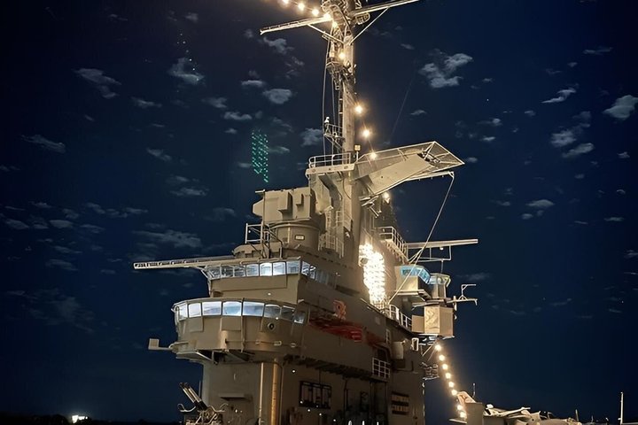 USS Yorktown Ghost Tour med exklusiv tillgång till natten