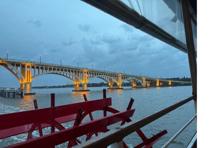 Hoteller i nærheden af Daytona Beach Dinner Cruise on the Lady Dolphin