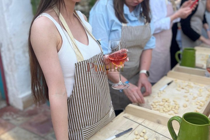 Ostuni Orecchiette matlagingsklasse Pizzica danseklasse kombinasjon